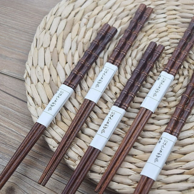 Matoen12 5 Pairs Reusable Chopsticks, Natural Wooden Chopsticks with Non-Slip Design 8.8 Inch Chopsticks Gift Set