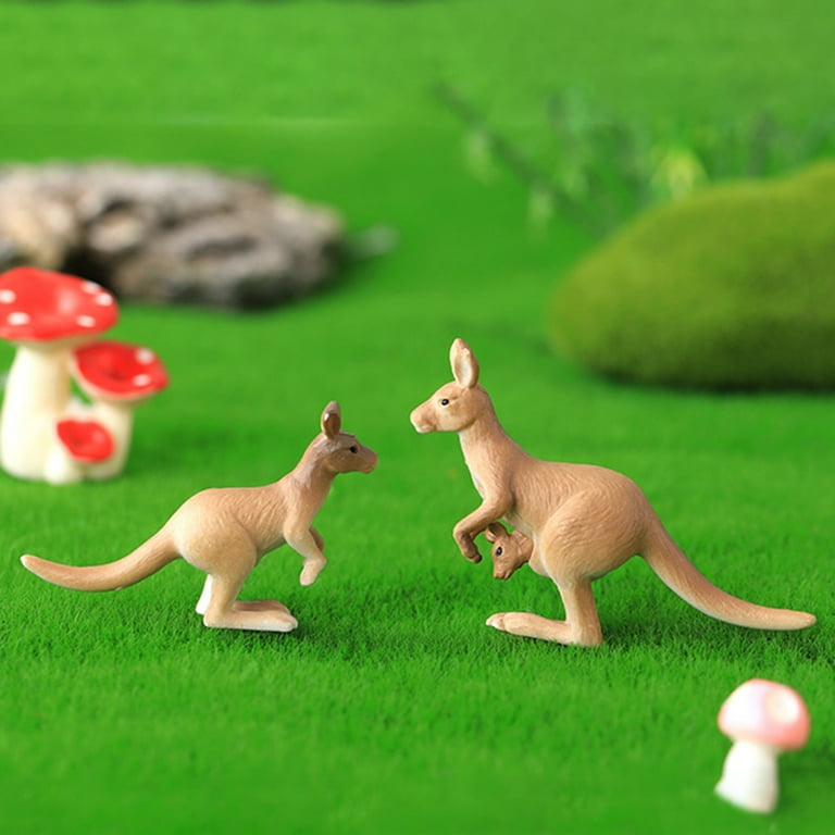 Kangaroo desk 2024