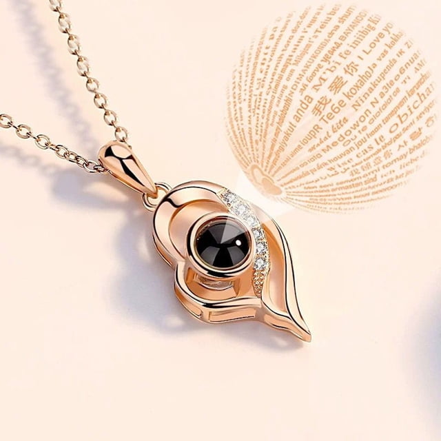 Je t'Aime en 100 Langues Incrusté de Strass Creux Coeur Collier de Projection