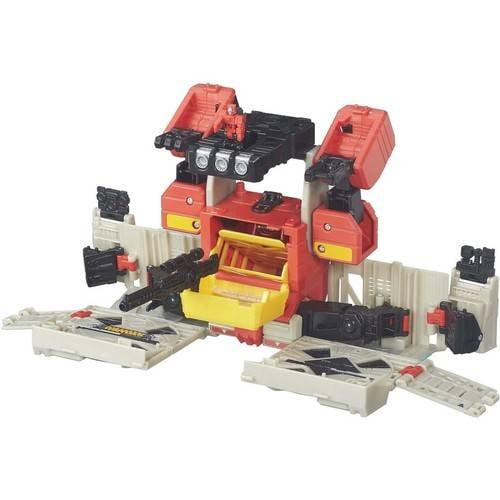 Transformers Generations Titans Return Autobot Blaster and Twin Cast