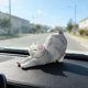 thumbnail image 4 of Escultura de resina para ambientador de coche: diseño elegante y con estilo, sin instalación, universal, punto focal decorativo para la consola del coche, 4 of 5