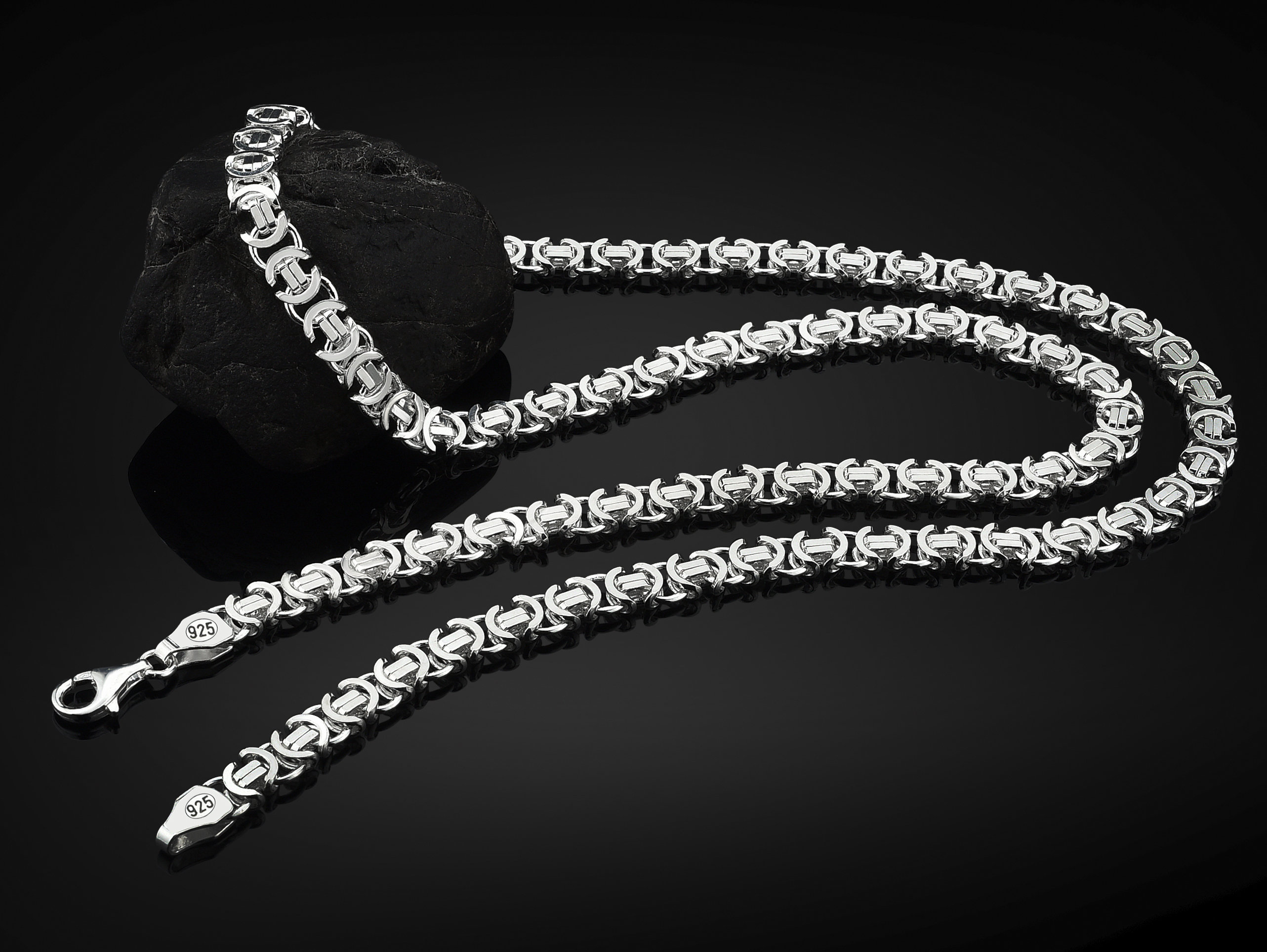 11 Search Results for: byzantine chain necklace