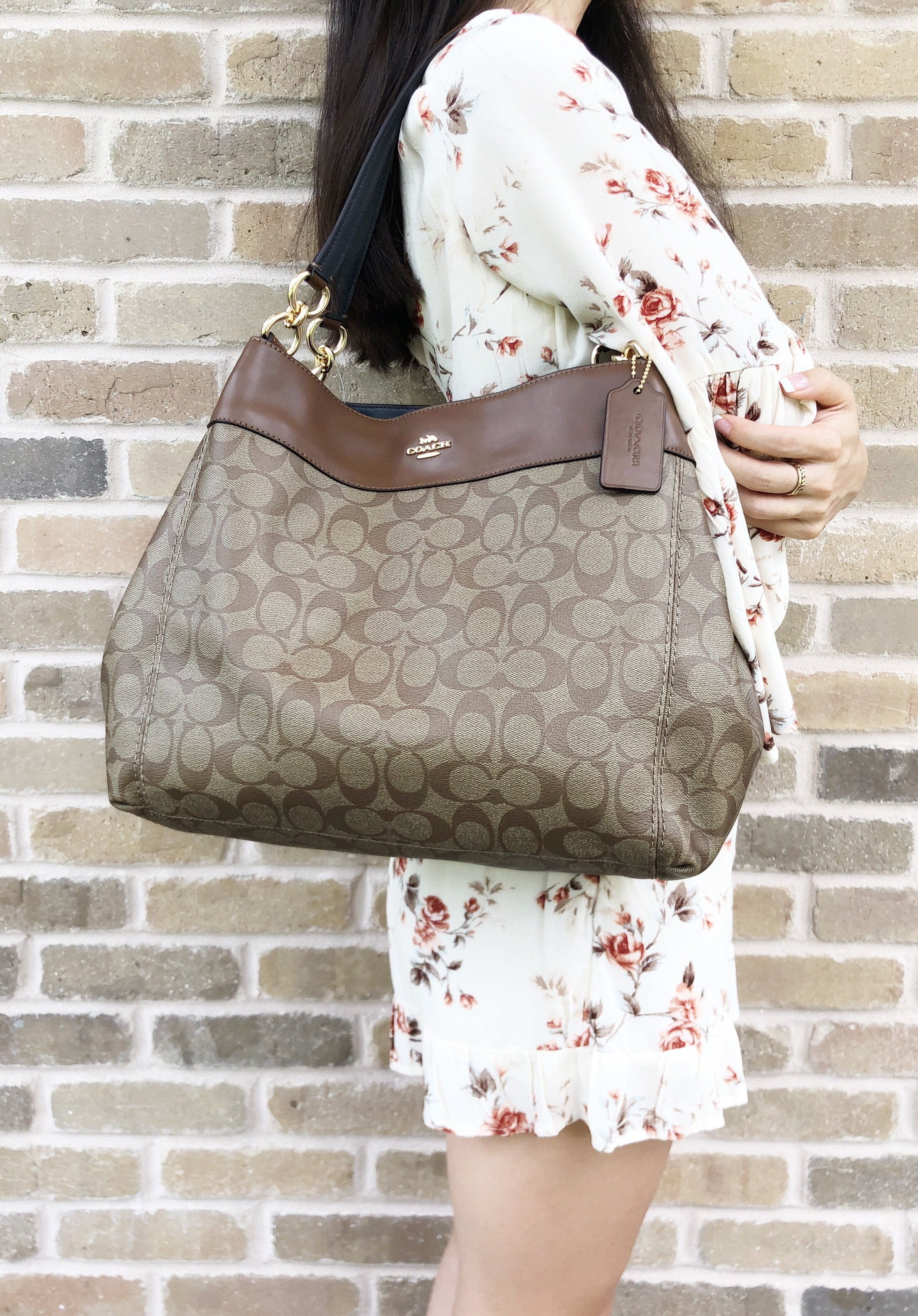 coach large lexy shoulder bag