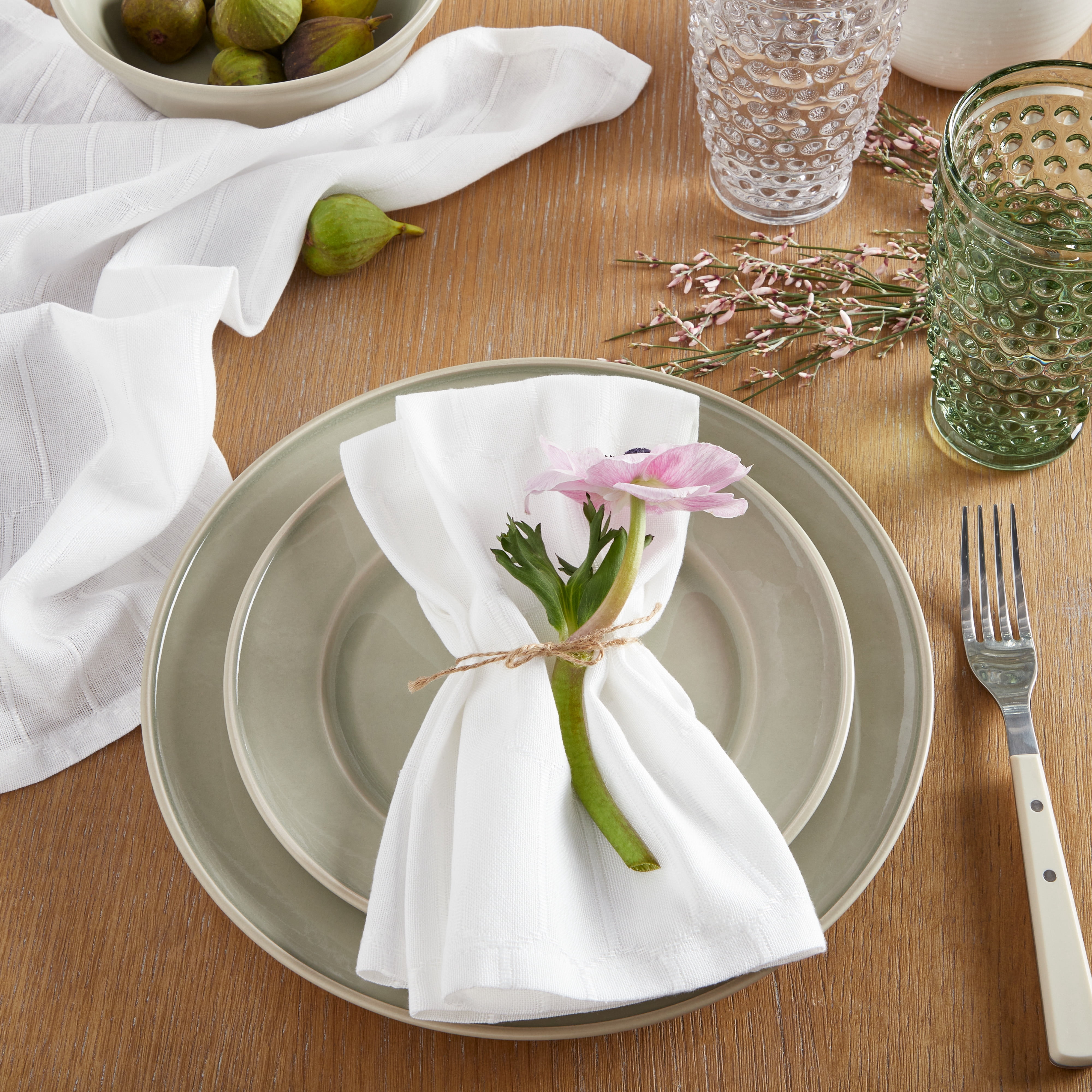 Martha Stewart Honeycomb Modern Farmhouse Napkin 4-Pack Set, White, 19"x19"