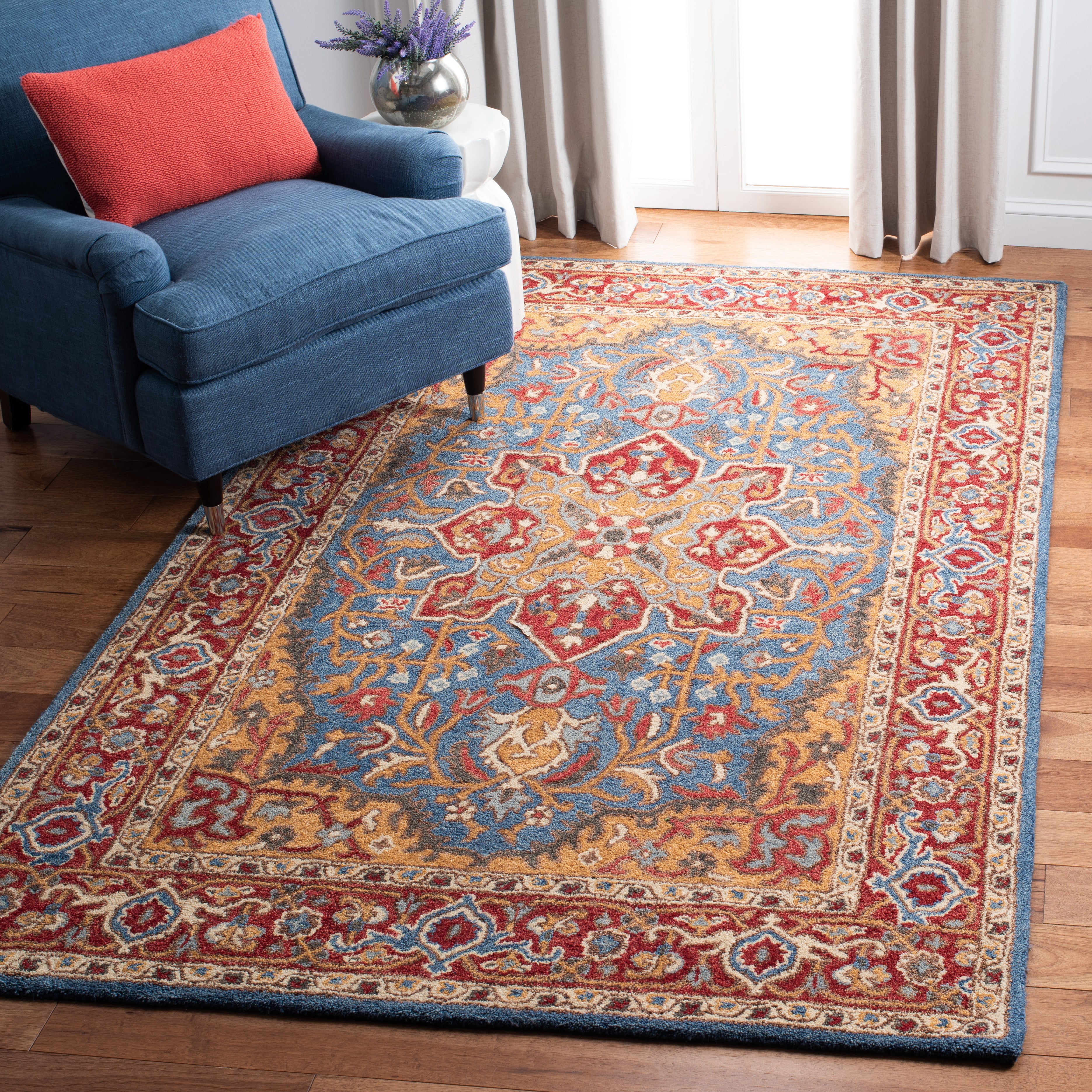 SAFAVIEH Antiquity Louise Oriental Area Rug, Red/Blue, 5' x 8'