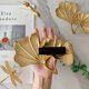 thumbnail image 4 of Organizador de Metal Tricune en Forma de Hoja de Ginkgo para Joyas 14x19x2 cm, 4 of 5