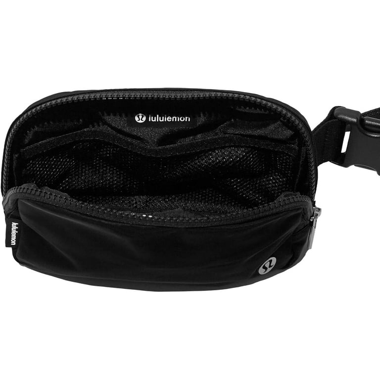 Lululemon Athletica Everywhere Belt Bag, Black, 7.5 x 5 x 2 inches