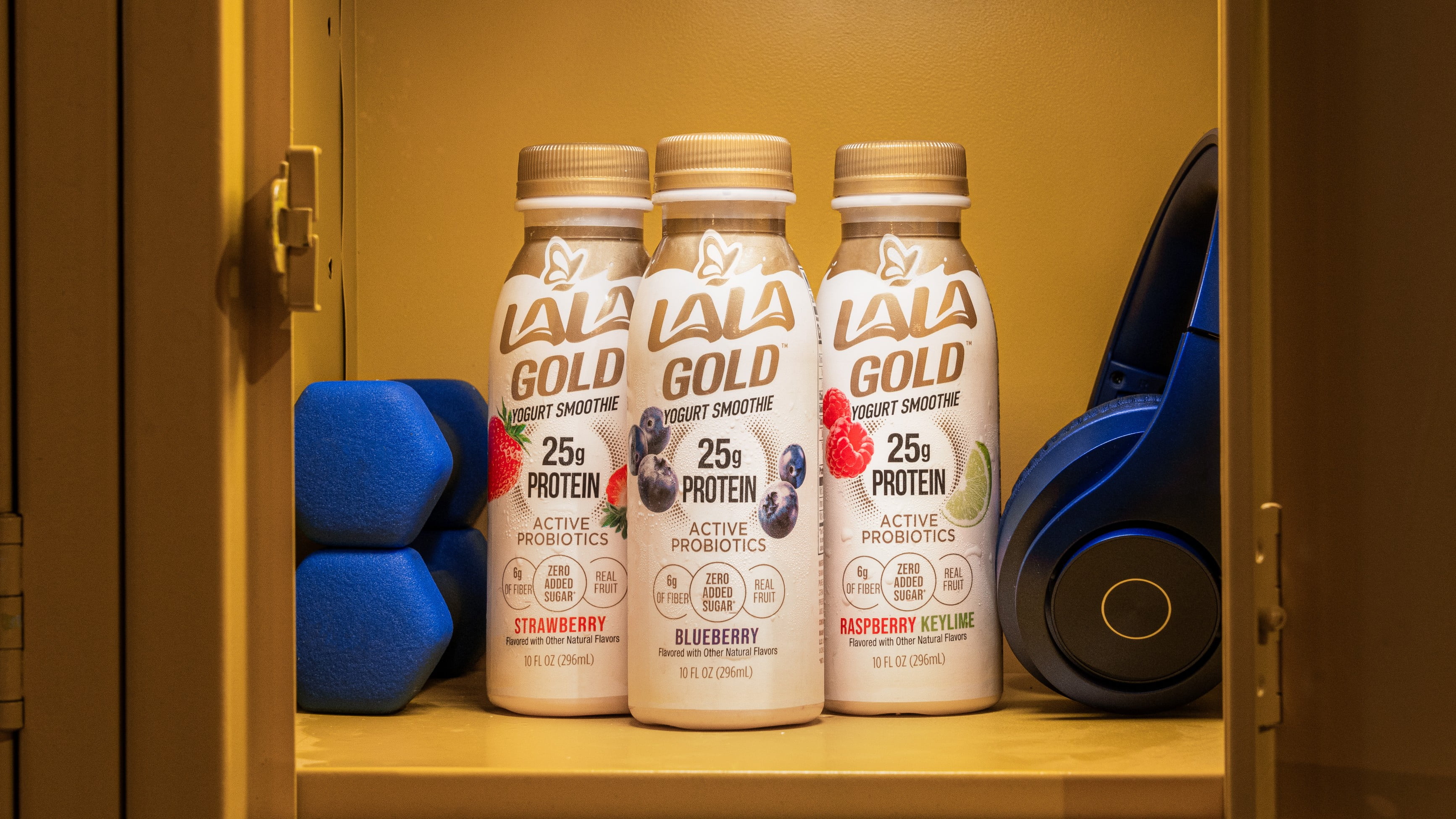 LALA Gold High Protein Probiotic Drinkable Fat-Free Yogurt Smoothie Drink, Strawberry, 10 oz