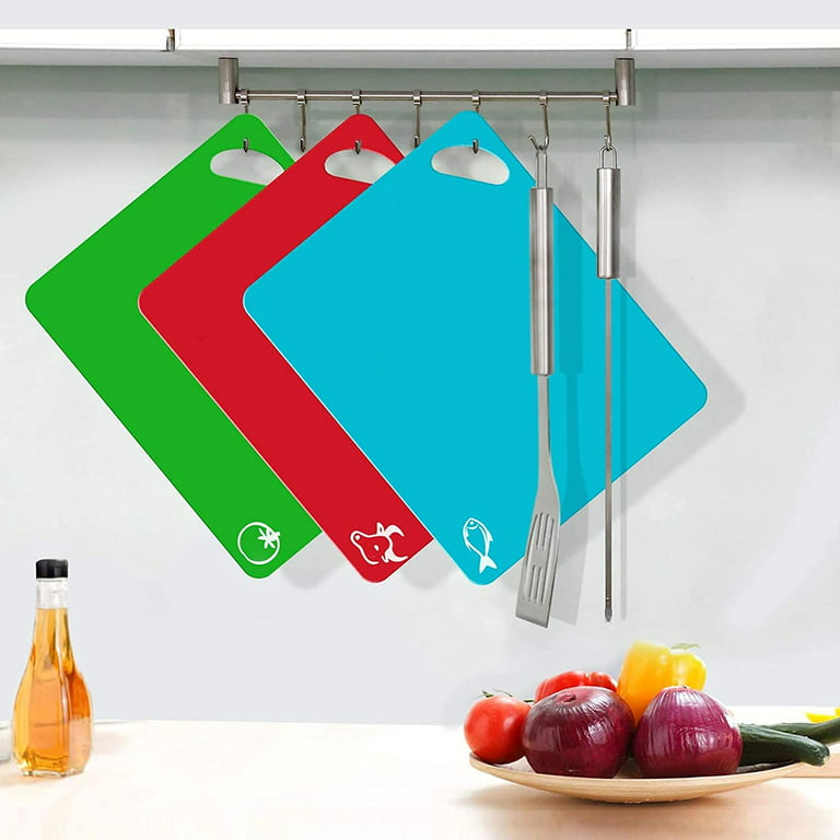 Extra Thick Flexible Plastic Cutting Board Mats with Holes for Hanging and  Food Icons & EZ-Grip Waffle Back, (Set of 6) Dishwasher Safe