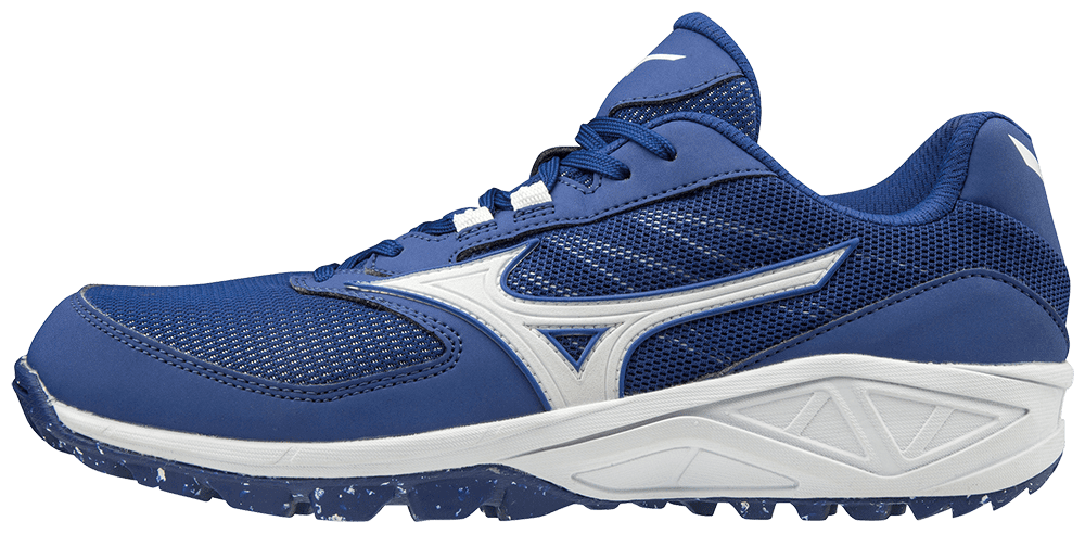 mizuno dominant as
