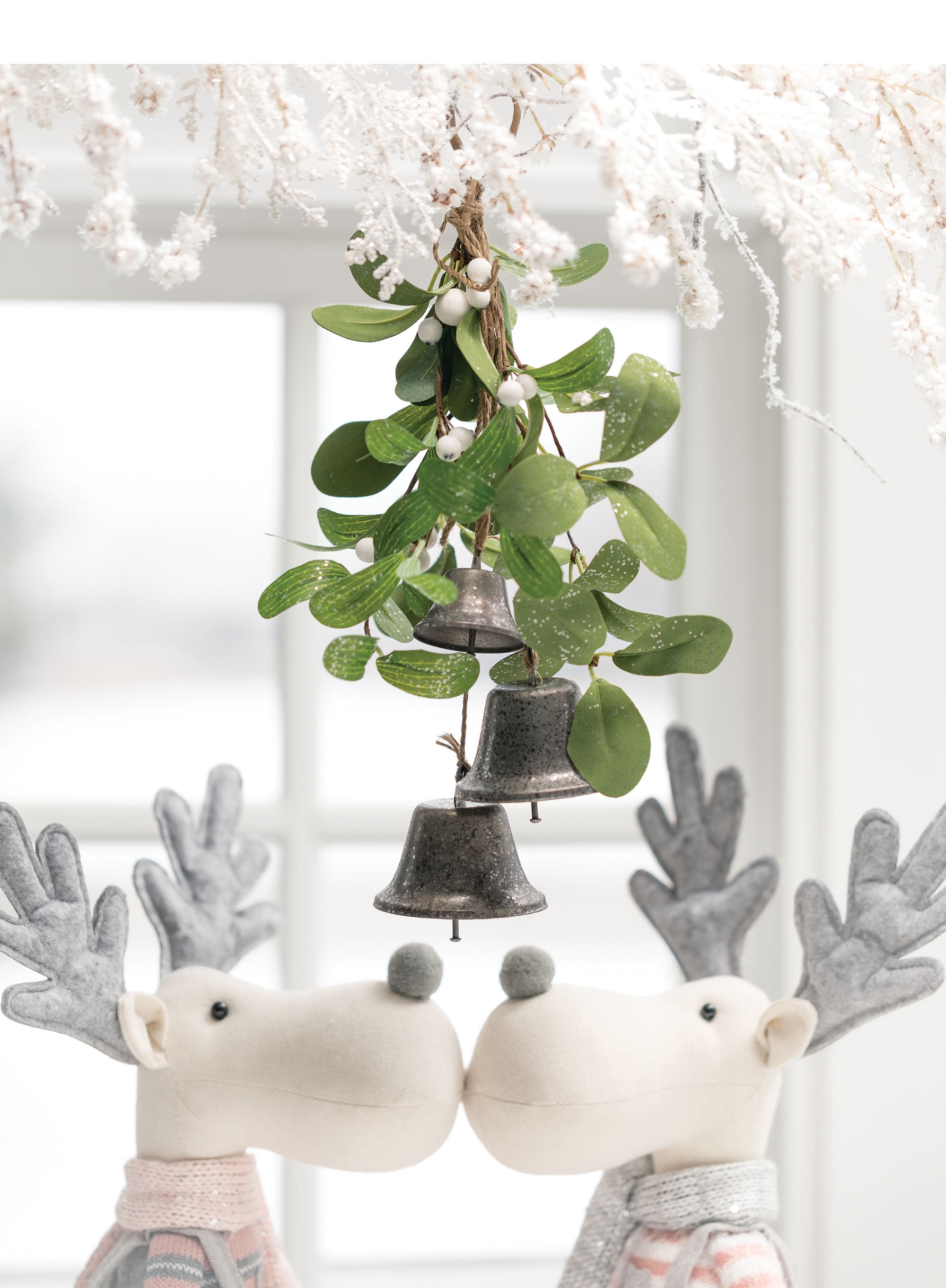 Sullivans Christmas Mistletoe Swag 13.5"H Green