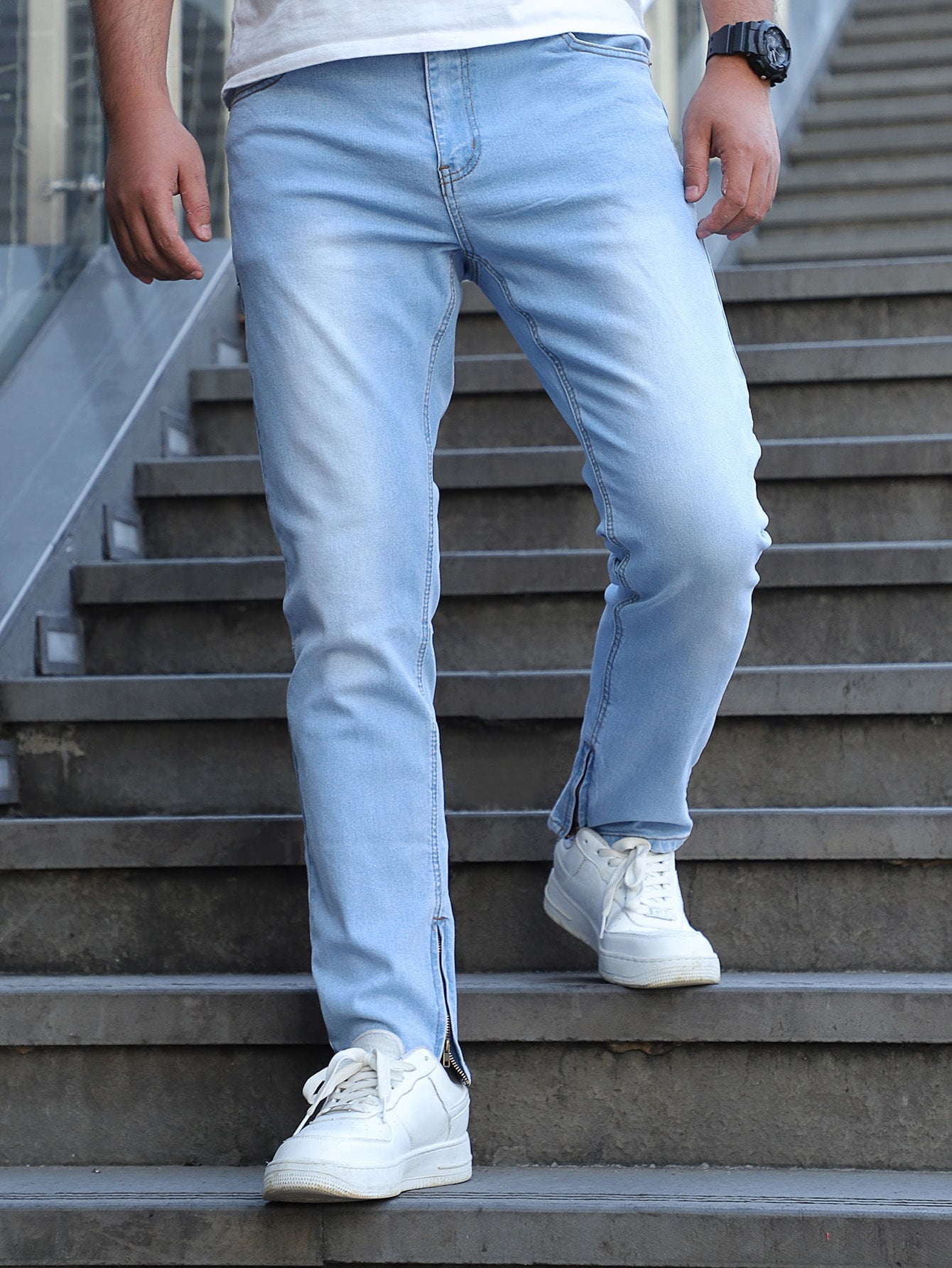 Light Wash Men Washed Split Hem Jeans 