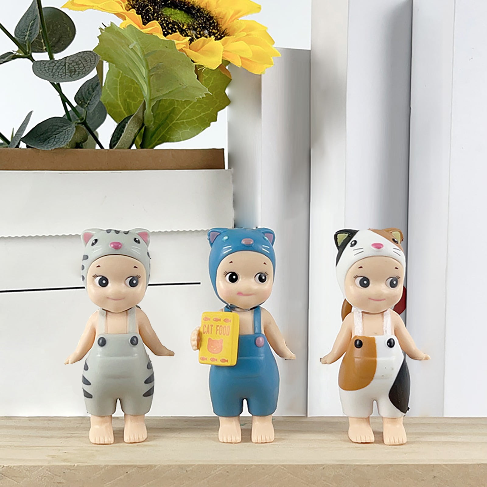 Sonny Angel Cat Life Series: Magical Cat Life with 18 Random Style