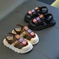 thumbnail image 4 of Nuevo Sandalias para niños 2025, sandalias de verano para interiores y exteriores, antideslizantes de fondo suave para niñas y niños pequeños, sandalias cómodas con suela de PVC, 4 of 5