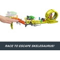 thumbnail image 4 of Set de orugas Toy Hot Wheels Monster Trucks con 2 camiones, 4 of 6