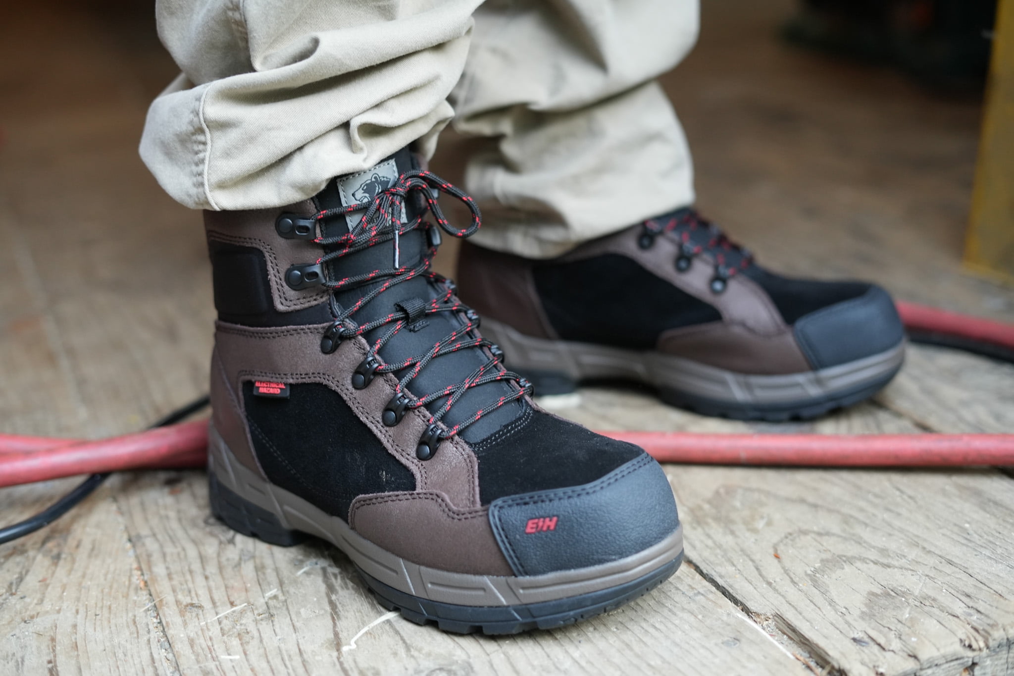 Herman Survivors Men's Zephyr Electrical Hazard 6