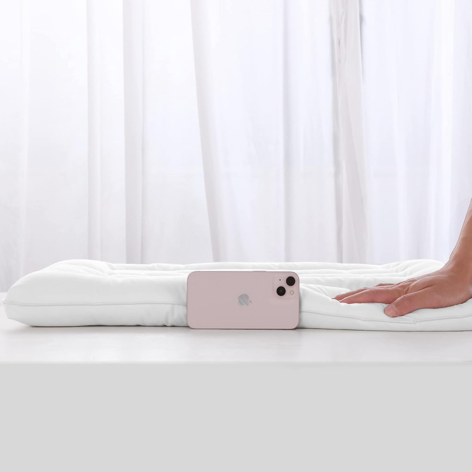HOMBYS Ultra Thin Flat Pillow for Sleeping, Thin Pillow for Back Sleeper, Supportive Stomach Sleeping Pillow, Slim Bed Pillow, Machine Washable-Standard Size 26x18, White