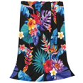 thumbnail image 2 of Fotbe Tropical Palm Leaves Manta de Franela Acolchonada con Estampado, Súper Suave y Esponjosa, Extra Grande para Sofá, Cama, Uso Todo el Año-80"x60", 2 of 7