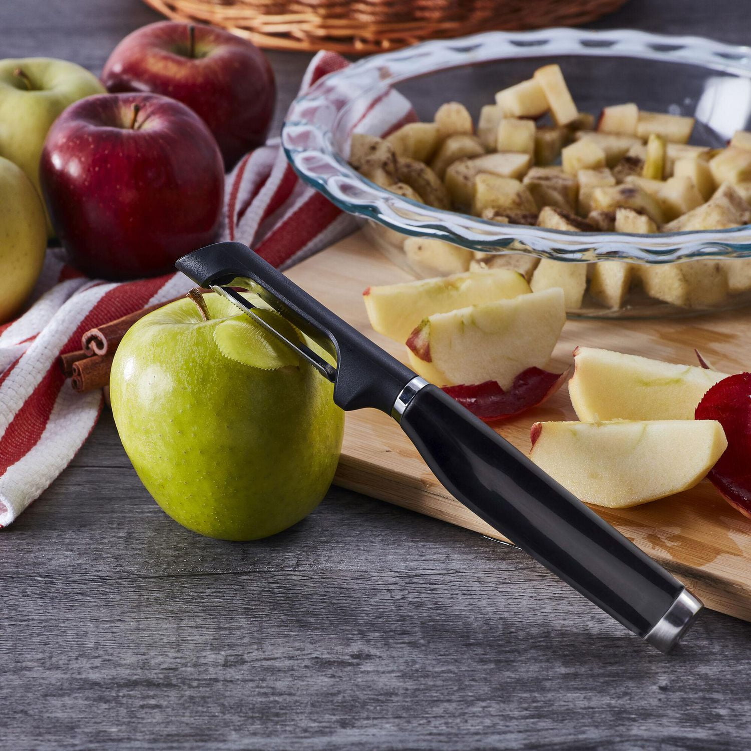 KitchenAid Euro Peeler Black