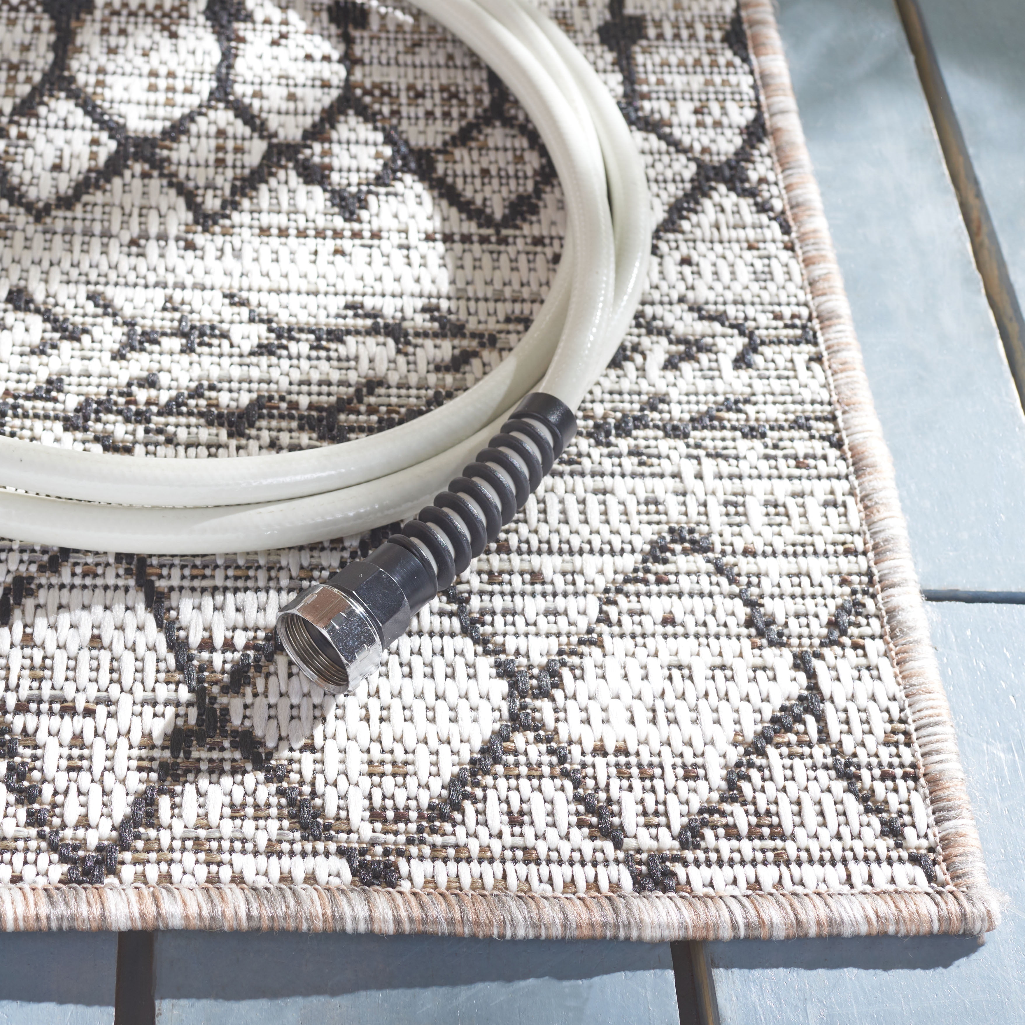 Safavieh Havana Dorris Geometric Indoor/Outdoor Area Rug, Light Brown/Black, 6'7" x 6'7" Square