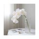 thumbnail image 1 of Jarrón de vidrio blanco con una sola flor de Phalaenopsis, flores artificiales, arreglo decorativo for sala de estar., 1 of 6