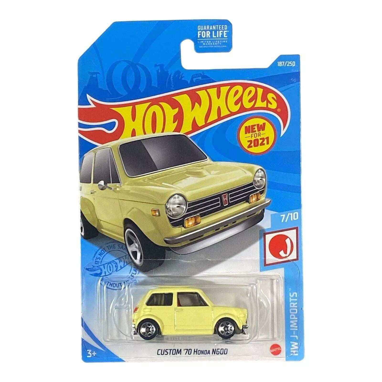 ホットウィール　CUSTOM ‘70 HONDA N600 Amazon.com: Hot Wheels 2022 - Custom '70 Honda N600 - Compact