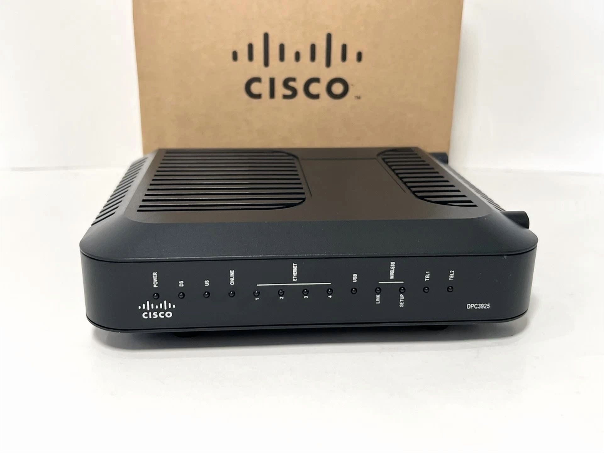 Cisco Model Dpc3925 8X4 Docsis 3.0 Wireless Residential Gateway Modem Router
