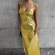 thumbnail image 2 of Vestido metálico con tirantes finos para mujer: vestido sexy ajustado con escote en V, vestido de fiesta para salir por la noche, 2 of 4