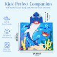 thumbnail image 2 of Toalla Ythuil Shark con capucha para niños, 63 x 76 cm, con mochila, 2 of 8