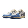 thumbnail image 1 of Zapatillas de baloncesto Air 1 Low OG blancas, azules hielo, clásicas, blancas, negras y rojas, unisex, cómodas, con correa, estilo retro, informales, de caña baja, 1 of 4