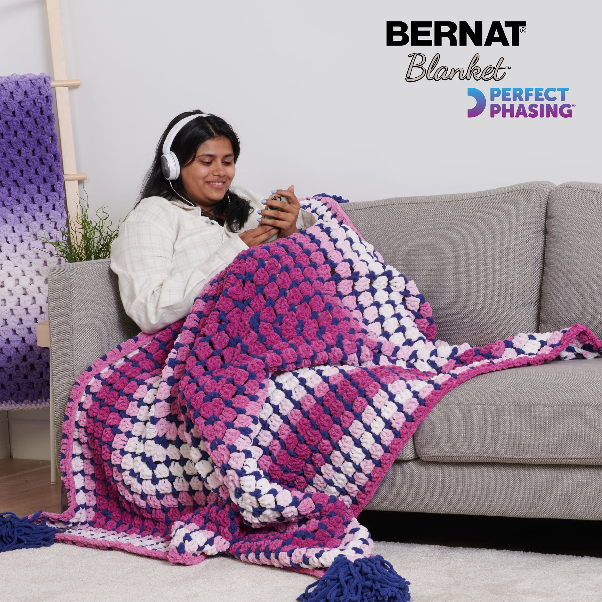 Bernat® Blanket Perfect Phasing™ #6 Super Bulky Polyester Yarn, Dark Orchid 10.5oz/300g 220 Yd