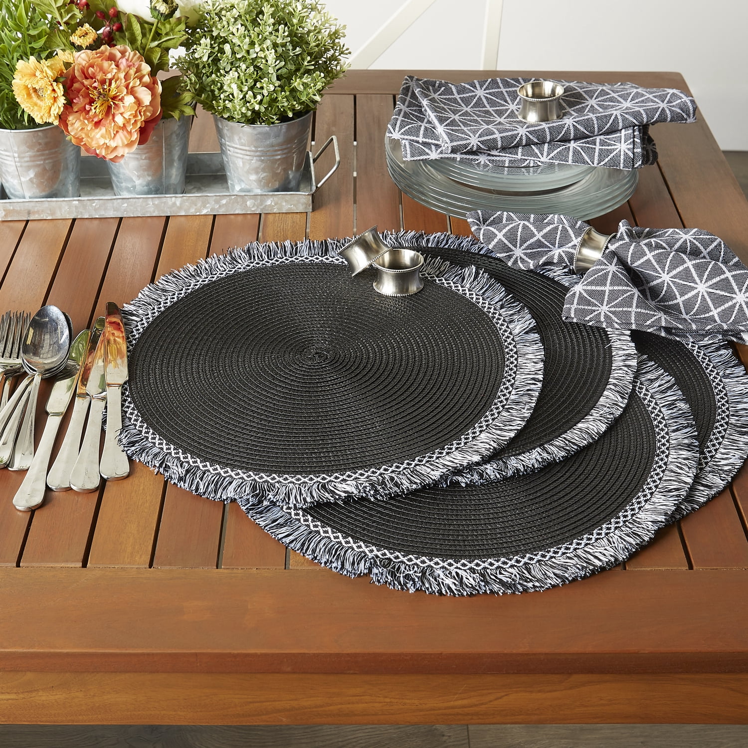 DII Black Round Fringed Placemat Set/6