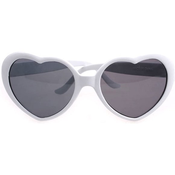 Ladies Fashion Super Large Heart Shaped Retro Sunglasses Cute Glasses