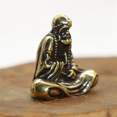 thumbnail image 3 of 4 mini estatuas de Buda de latón retro, figuras maestras de Bodhidharma, decoración de escritorio, artesanías, regalos, miniaturas, 3 of 8
