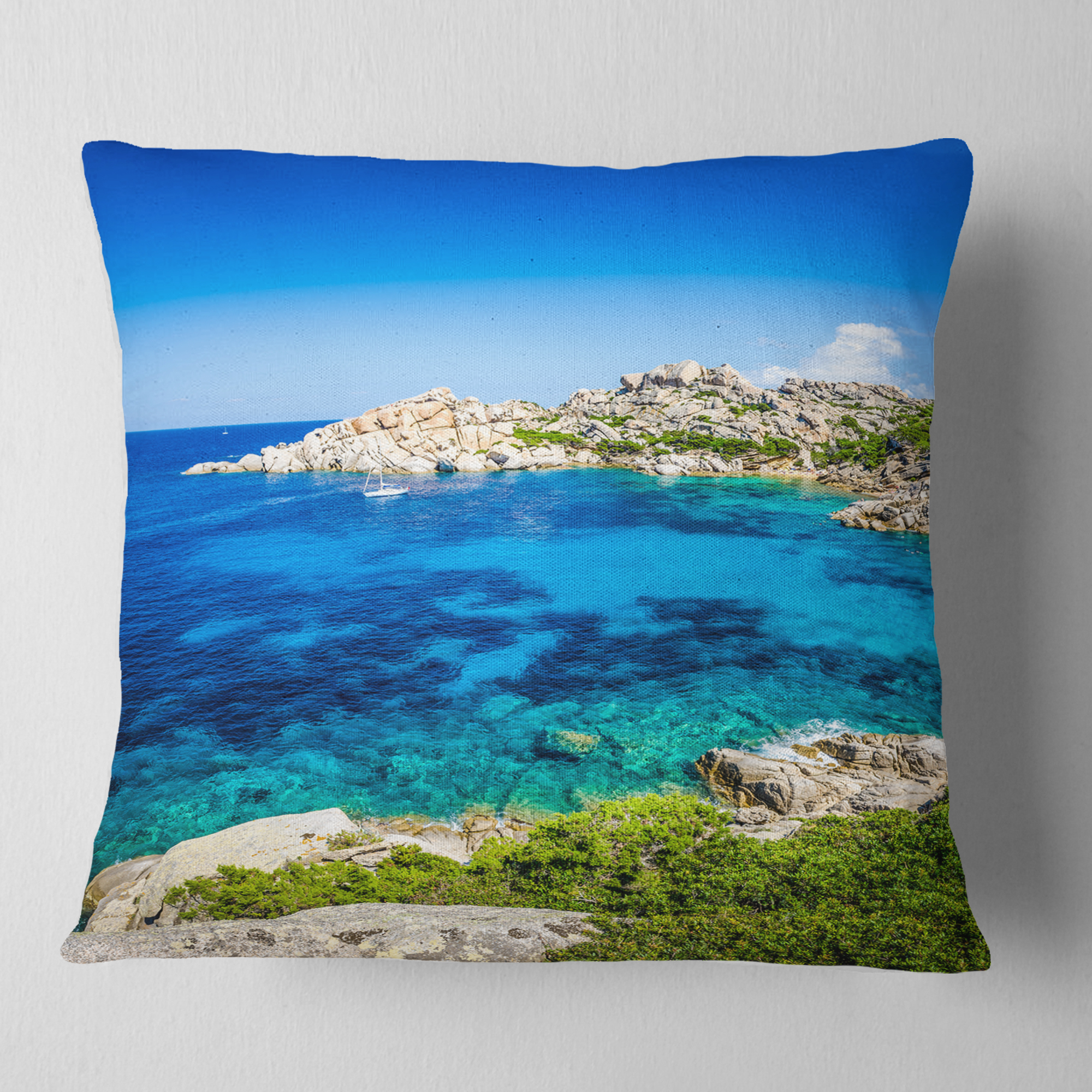 Designart Ocean Bay with Turquoise Water - Seascape Throw Pillow - 18x18