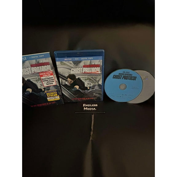 Pre-Owned Mission: Impossible - Ghost Protocol [2 Discs] [Blu-ray/DVD] (Blu-Ray 0097361467146) directed by Brad Bird