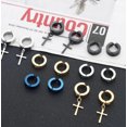 thumbnail image 3 of 30 Piezas Aretes Falsos Piercing Hombre Imán Acero Cruz, 3 of 4