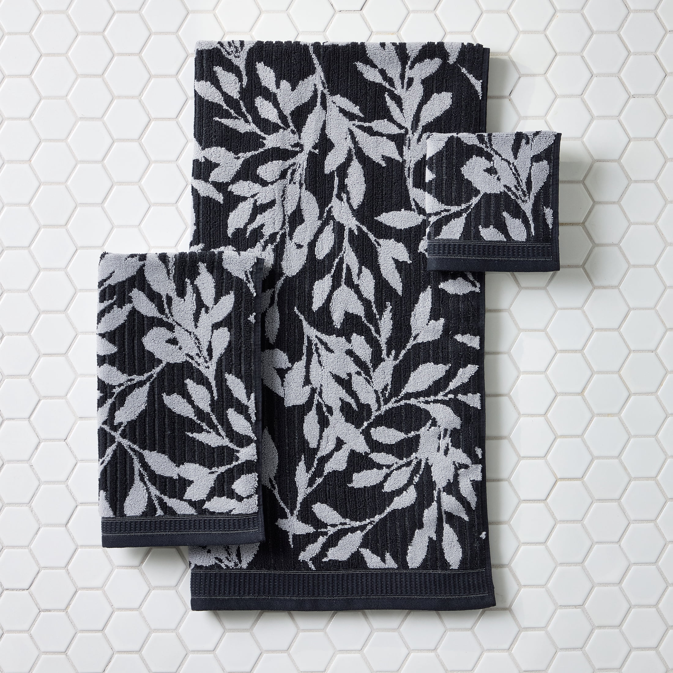 Better Homes & Gardens Signature Soft Floral 6 Piece Towel Set,Rich Black/Soft Silver