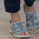 thumbnail image 1 of Sandalias ultra cómodas para mujer Zapatos de playa de verano con soporte para el arco para caminar A, 1 of 1