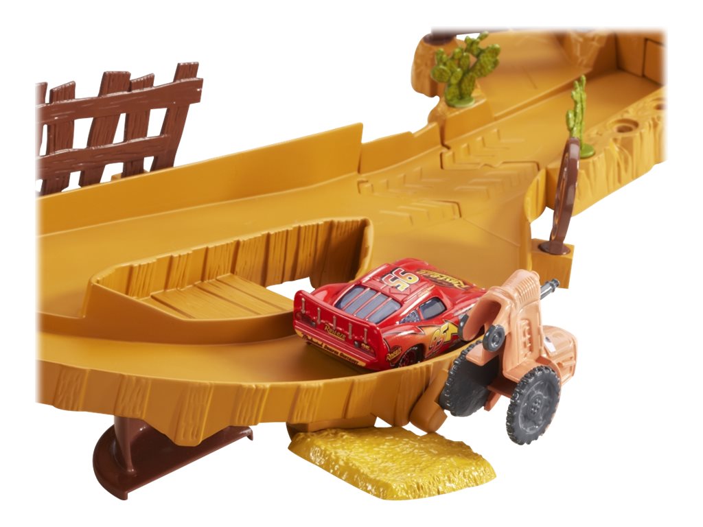 cars escape from frank track set