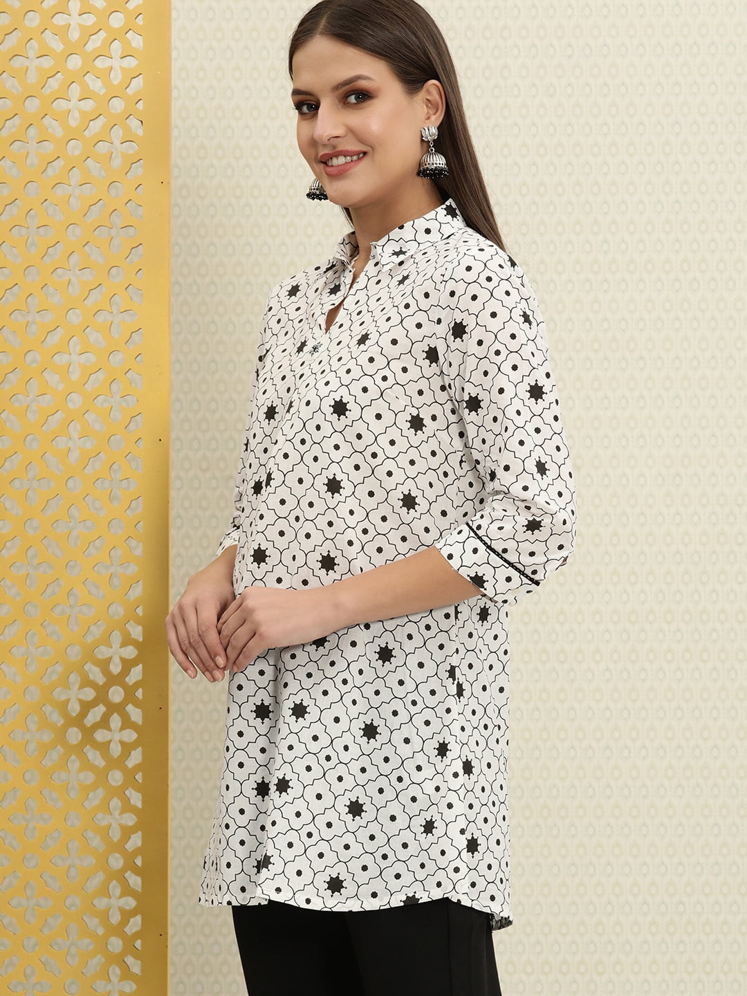 Buy NOZ2TOZ Women Mauve Printed Straight kurta With Three Quarter Sleeves  Online at Best Price | Distacart