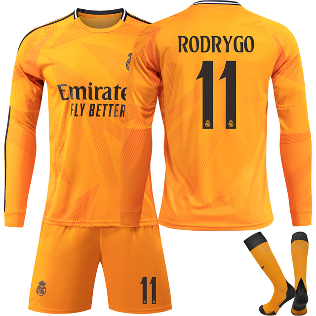 2425 Real Madrid Football Shirt No. 5 Bellingham 7 Vinicius Jr. Long Sleeve Football Shirt Set for Adults and Kids No.11 RODRYGO qd No.11 RODRYGO