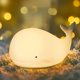 thumbnail image 1 of Luz de noche de ballena para niños, luz de noche de ballena linda de silicona que cambia de color para bebés y niños Namotu WMZY-533, 1 of 7