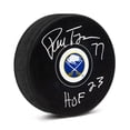 thumbnail image 1 of Pierre Turgeon Rondelle de Hockey des Buffalo Sabres Autographiée avec Note HOF, 1 of 2