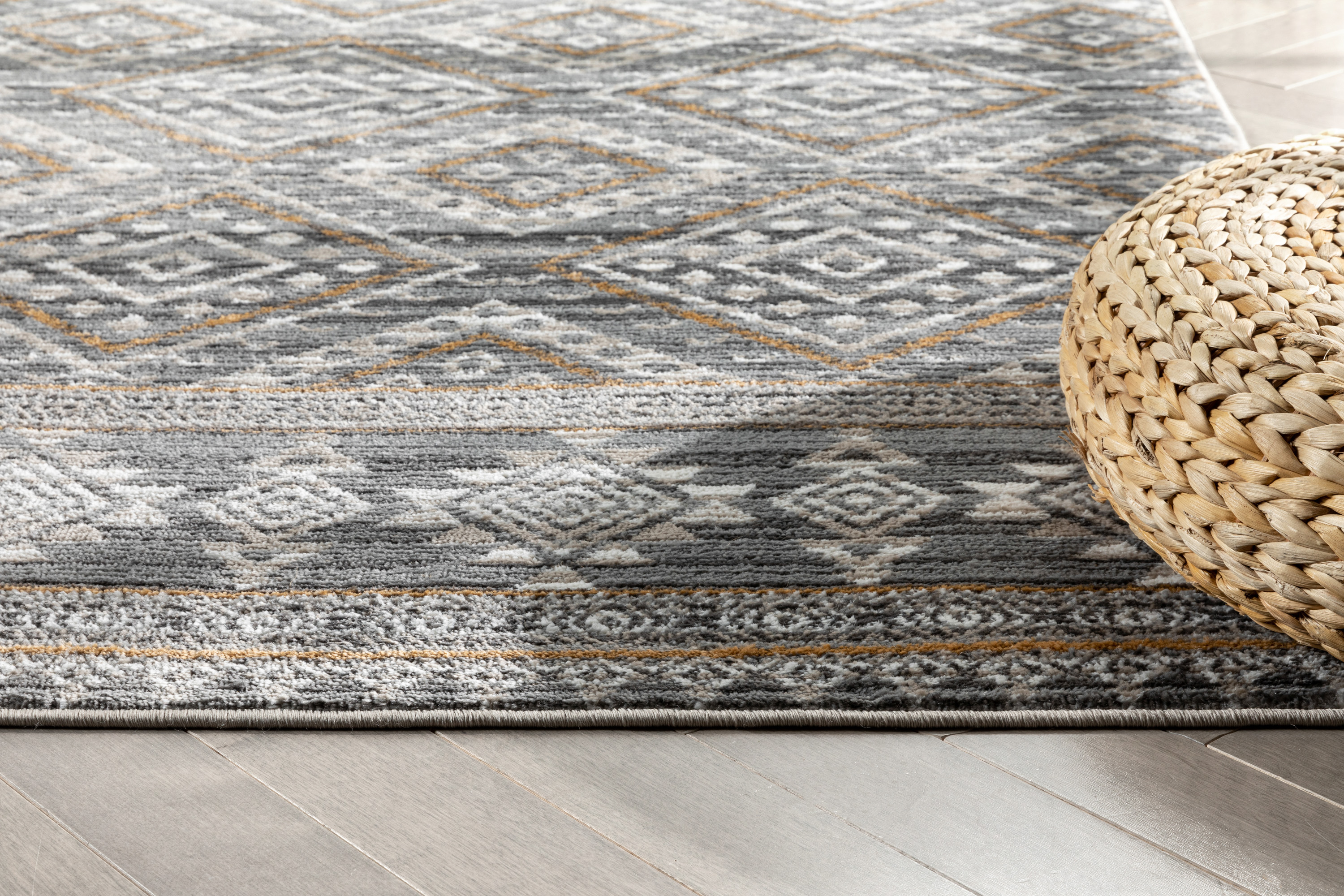 Well Woven Verity Moroccan Area Rug, 5.25' x 7.25', Eclectic Geometric Pattern, Soft, Glam Pile, Distressed Design & Modern Color Palette
