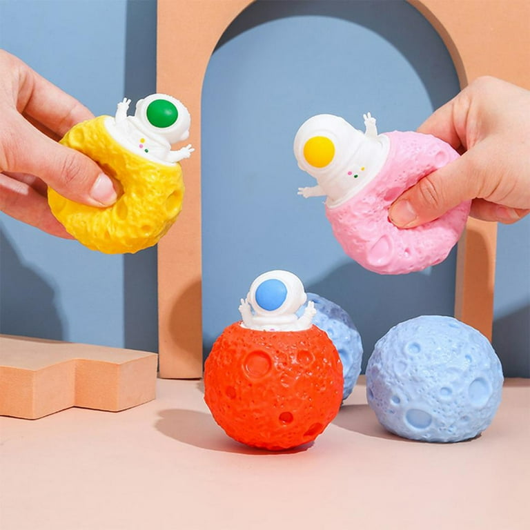 FUNNYFAIRYE Planet Shape Astronaut Cup Squeeze Relief Toy Anxiety