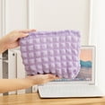 thumbnail image 1 of Bolso de mano tejido | Bolsillo cosmético con bloques de color rayados | Estuche de maquillaje organizador portátil | Poliéster | Mini almacenamiento con cremallera | 25x19x6cm | A prueba de fugas, 1 of 6