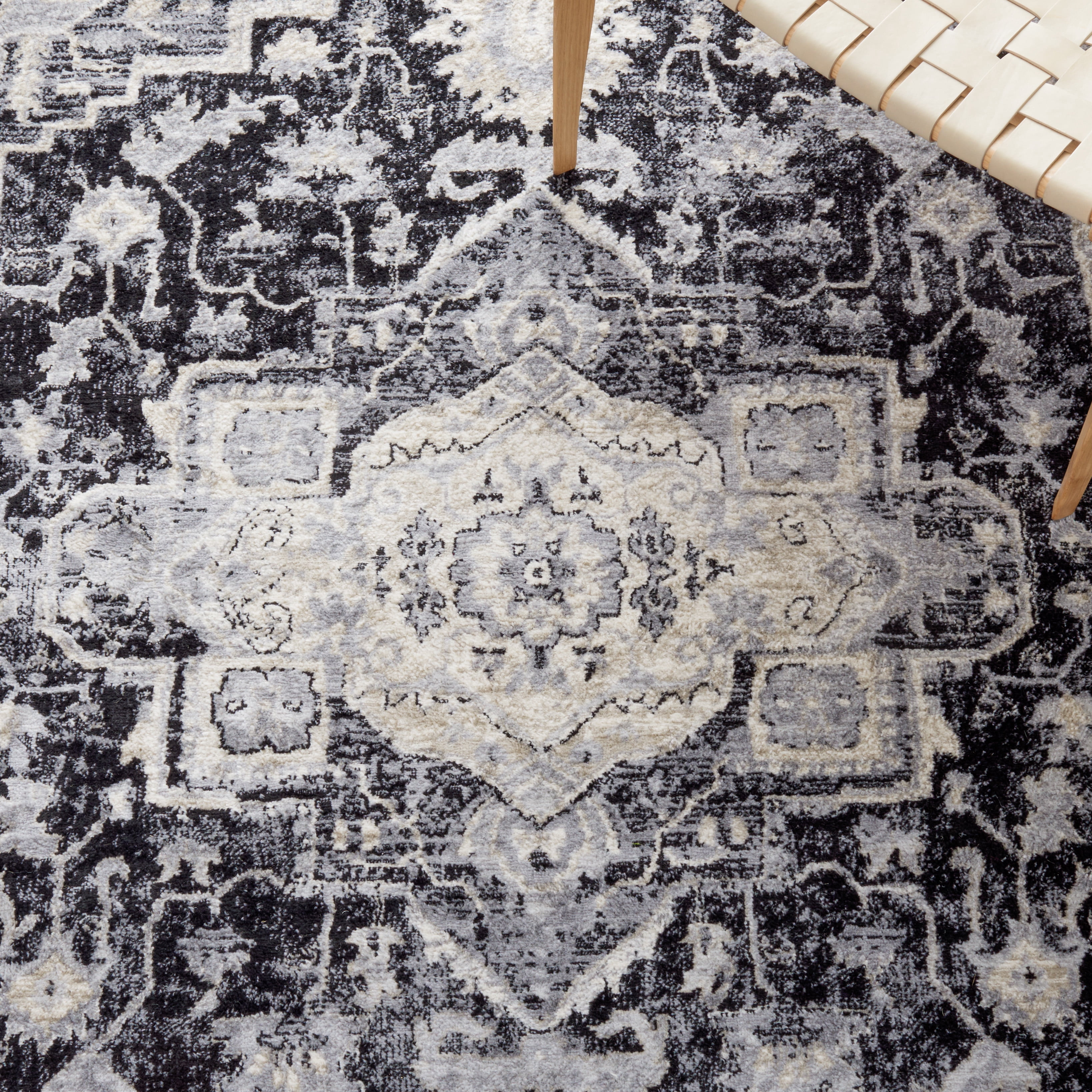SAFAVIEH Brentwood Dimas Oriental Area Rug, Black/Gray, 3' x 5'