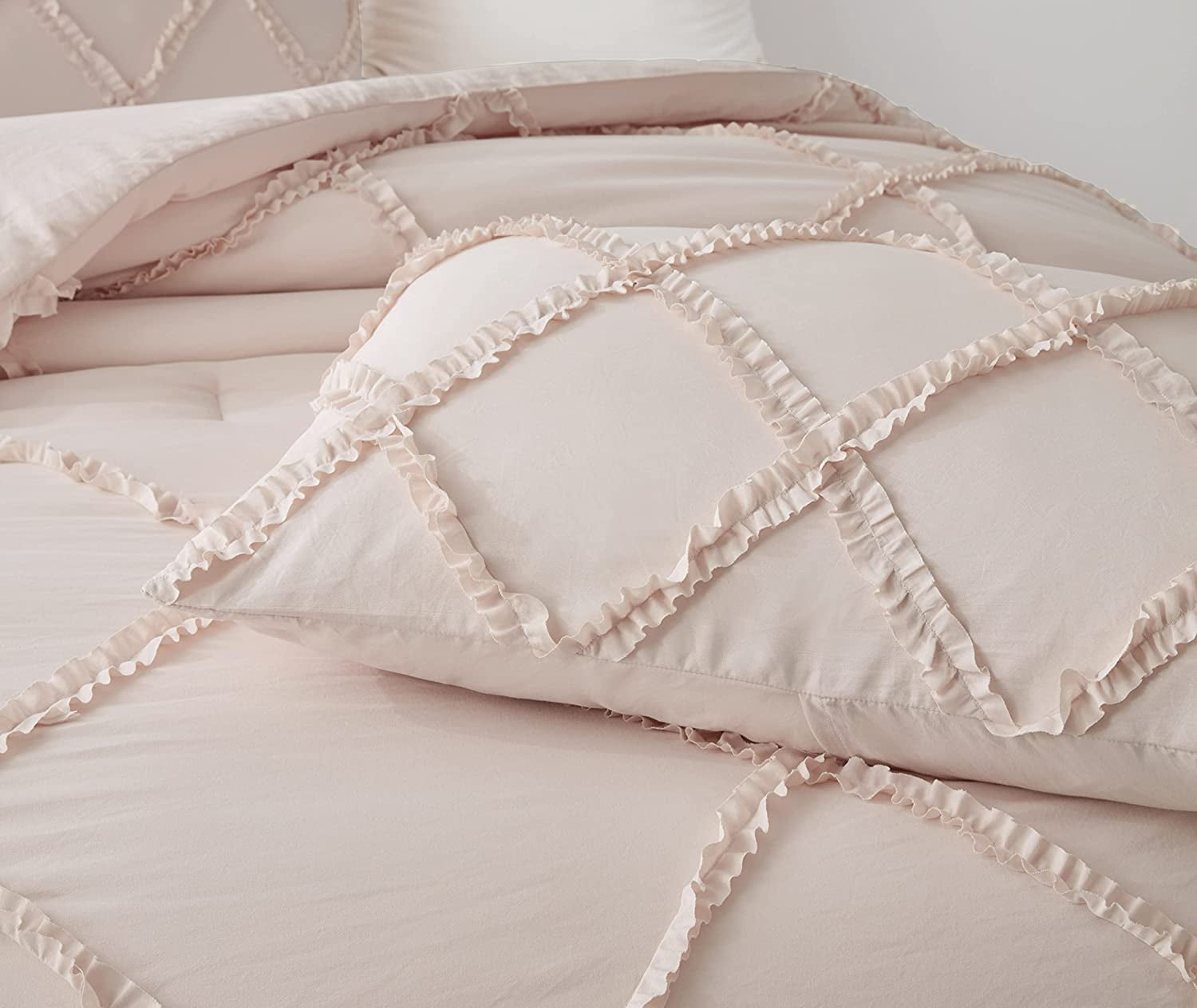 Chezmoi Collection Vivian 3-Piece Diamond Ruffle Trim Washed Microfiber Comforter Set