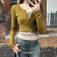 thumbnail image 4 of Camiseta de manga larga ajustada para mujer, cuello corto medio abierto, abotonada, prenda interior de dos piezas falsa, prenda superior versátil de principios de otoño, 4 of 4